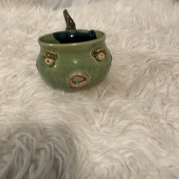 Pottery fish soup bowl tail for handle very unique! - Picture 3 of 6